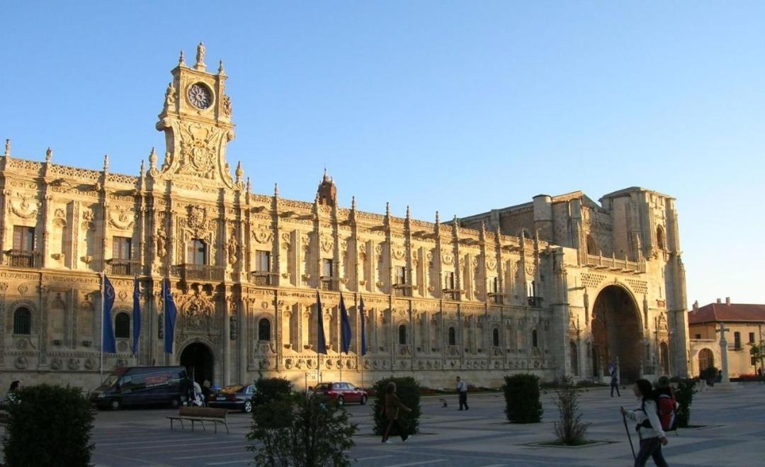 Príncipe León Leão Exterior foto